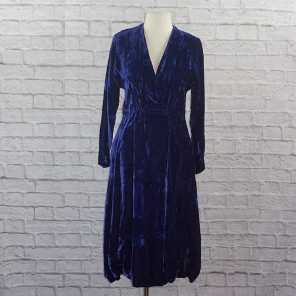 Vintage 70s Halston Bergdorf Goodman Midnight Navy Crushed Velvet Wrap Dress - Picture 1 of 10